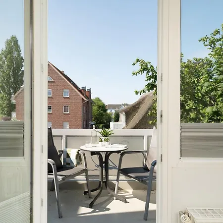 Haus Seeblick B8 *